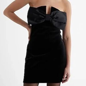 Like new Expresss Strapless Dress with Bow size small